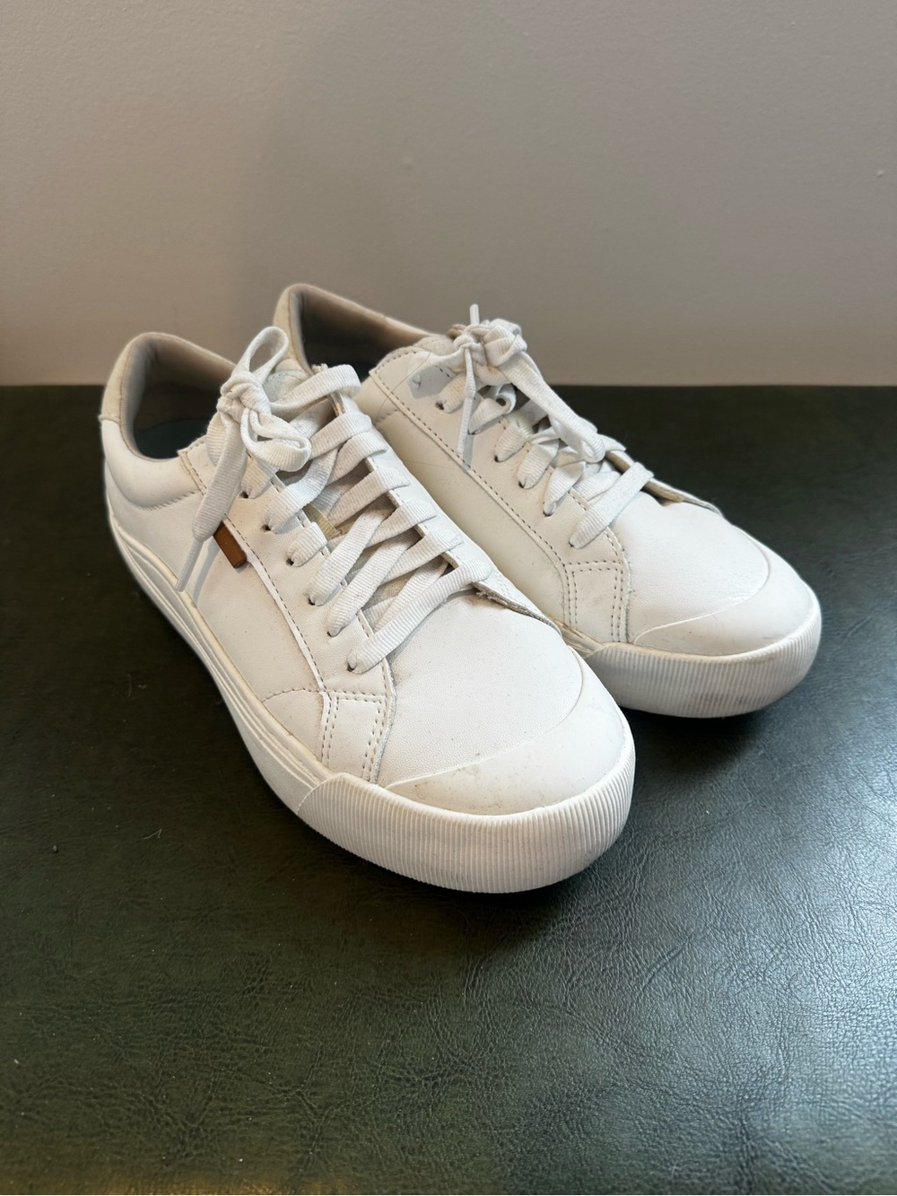 Time Off Platform Sneaker